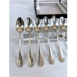 cuilleres-a-dessert-en-metal-blanc-couverts-vaisselle-ancienne-coffret-ecrin-antiquaire-brocante-en-ligne