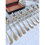 menagere-couverts-anciens-fourchette-cuillere-metal-blanc-vaisselle-vintage-antiquites-brocante
