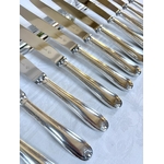 couteaux-vintage-manche-metal-argente-coquille-filet-lames-inox-menagere-ecrin-coffret-brocante-antiquaire-france
