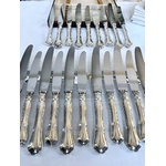 couteaux-de-table-et-entremets-metal-argente-lames-inox-vaisselle-ancienne-brocante-menagere-couverts-art-de-la-table