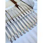 couteaux-entremets-art-deco-manche-metal-argente-lames-inox-menagere-ancienne-art-de-la-table-vaisselle-moderne-20e-siecle-antiquaire-brocante