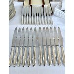 menagere-24-couteaux-metal-argente-style-art-deco-lames-acier-ionxydable-couverts-vintage-brocante-antiquites