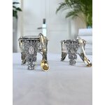 saliere-poivrier-anciens-salerons-en-regule-argente-decor-embouti-verre-souffle-cuillere-vermeil-brocante-antiquaire-art-de-la-table