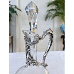 poignee-carafe-aiguiere-métal-argente-decor-acanthe-carafe-cristal-eau-vin-brocante-antiquites