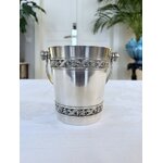 seau-a-glacons-en-metal-argente-decor-feuillage-et-ruban-inspiration-louis-xvi-art-de-la-table-19e-siecle-brocante-antiquaire