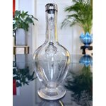 aiguiere-en-cristal-initiales-gravees-bouchon-metal-argente-carafe-eau-vin-art-de-la-table-ancien-antiquites-brocante