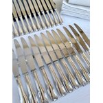 24-couteaux-manches-metal-argente-modele-coquille-lames-inox-orfevre-frionnet-entremets-menagere-art-deco-style-moderne-brocante-antiquaire
