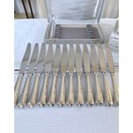 couteaux-metal-argente-orfevre-ercuis-lames-acier-inoxydable-modele-filets-manches-chantournes-violones-couverts-brocante-antiquaire