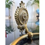 porte-serviette-ancien-en-laiton-style-rocaille-epoque-20e-siecle-vintage-1970-salle-de-bain-decoration-antiquaire-brocante