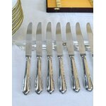 couteaux-a-entremets-menagere-vintage-metal-argente-lames-inox-vaissellel-couverts-anciens-antiquaire-brocante