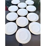 assiettes-en-porcelaine-blanche-service-de-table-vintage-brocante-antiquaire