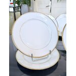 assiettes-a-dessert-vintage-porcelaine-blanche-filets-a-l-or-fin-decor-moderne-intemporel-antiquaire-art-de-la-table