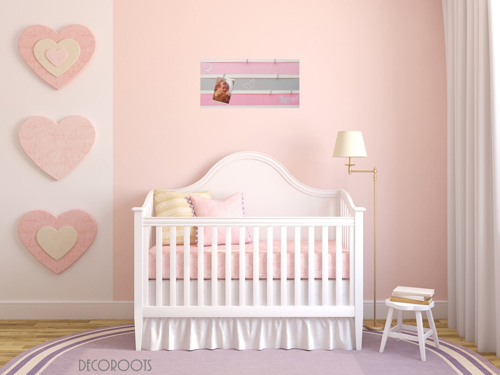 pêle mêle photo enfant bébé fille envol de papillons rose et gris peint à la main décoration rose romantique