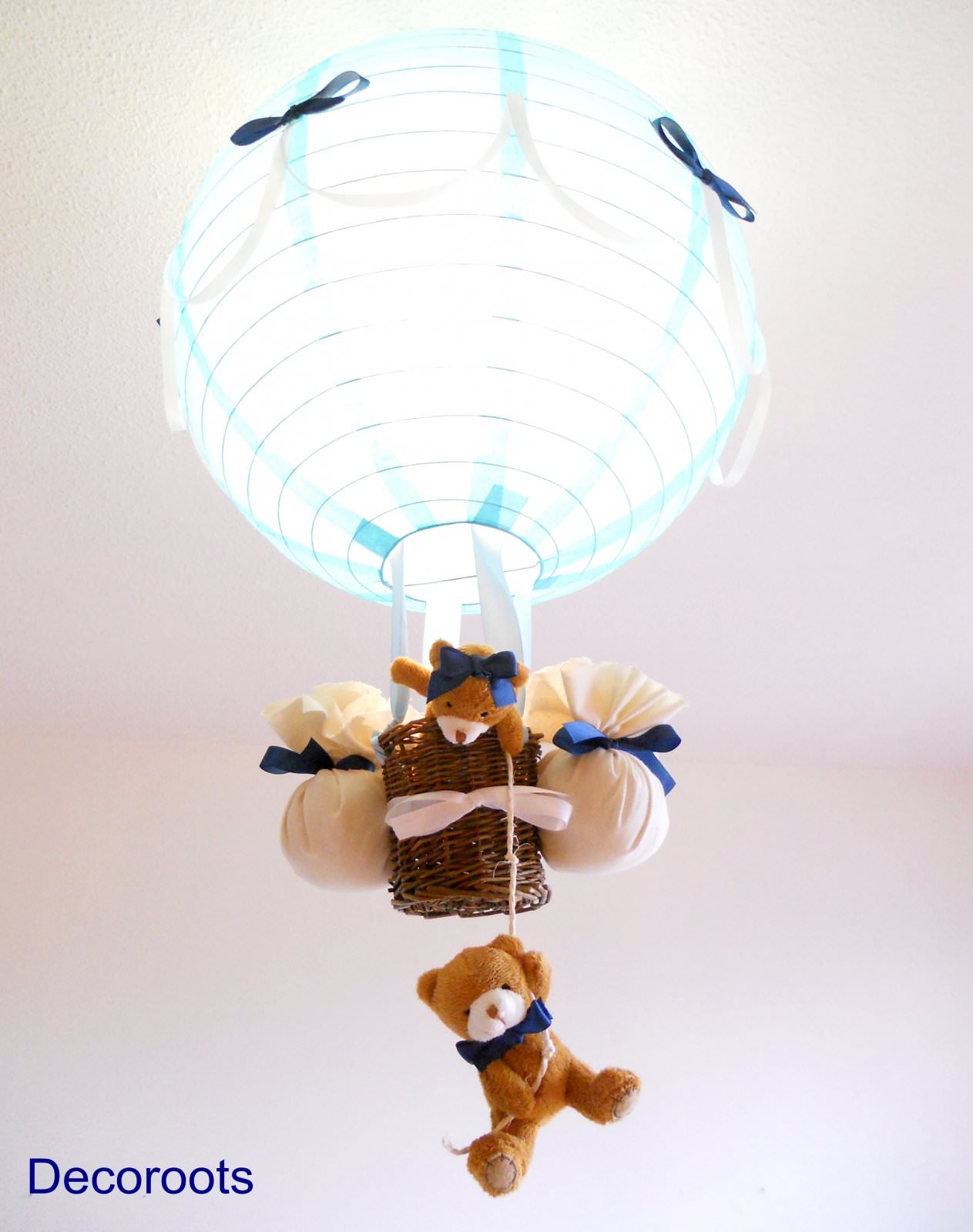 lampe montgolfière enfant bébé ours et oursonne bleu marine bleu beige allumée