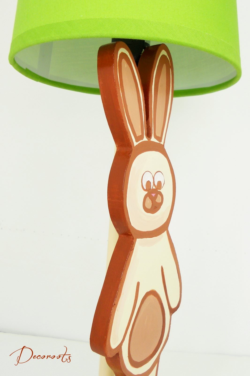 lampe de chevet enfant bébé lapin beige et vert marron chocolat luminaire