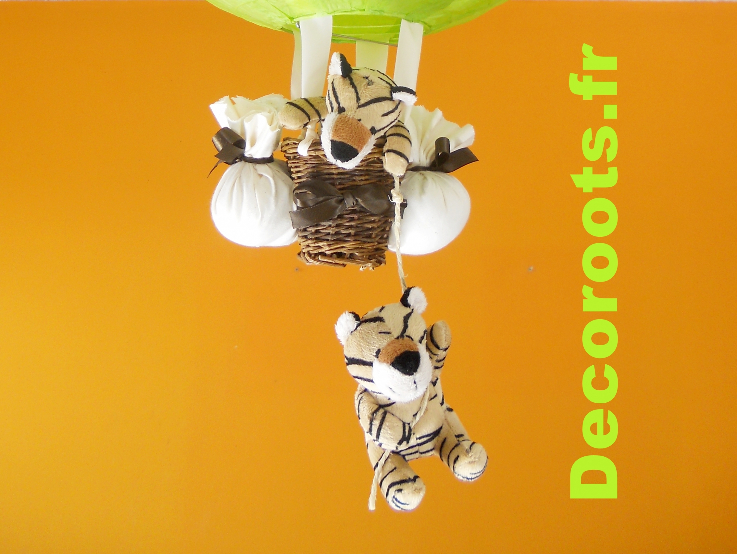 lampe montgolfière tigre chocolat zoom