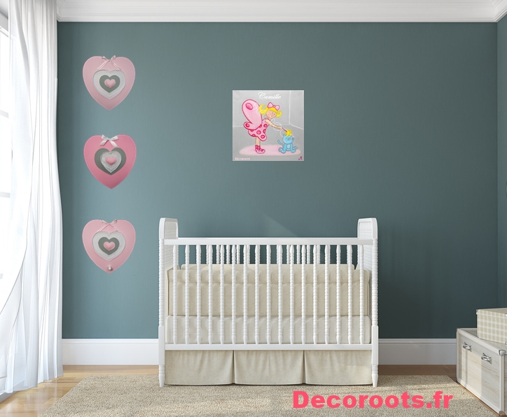 Décoration murale porte manteau coeur fille rose et gris