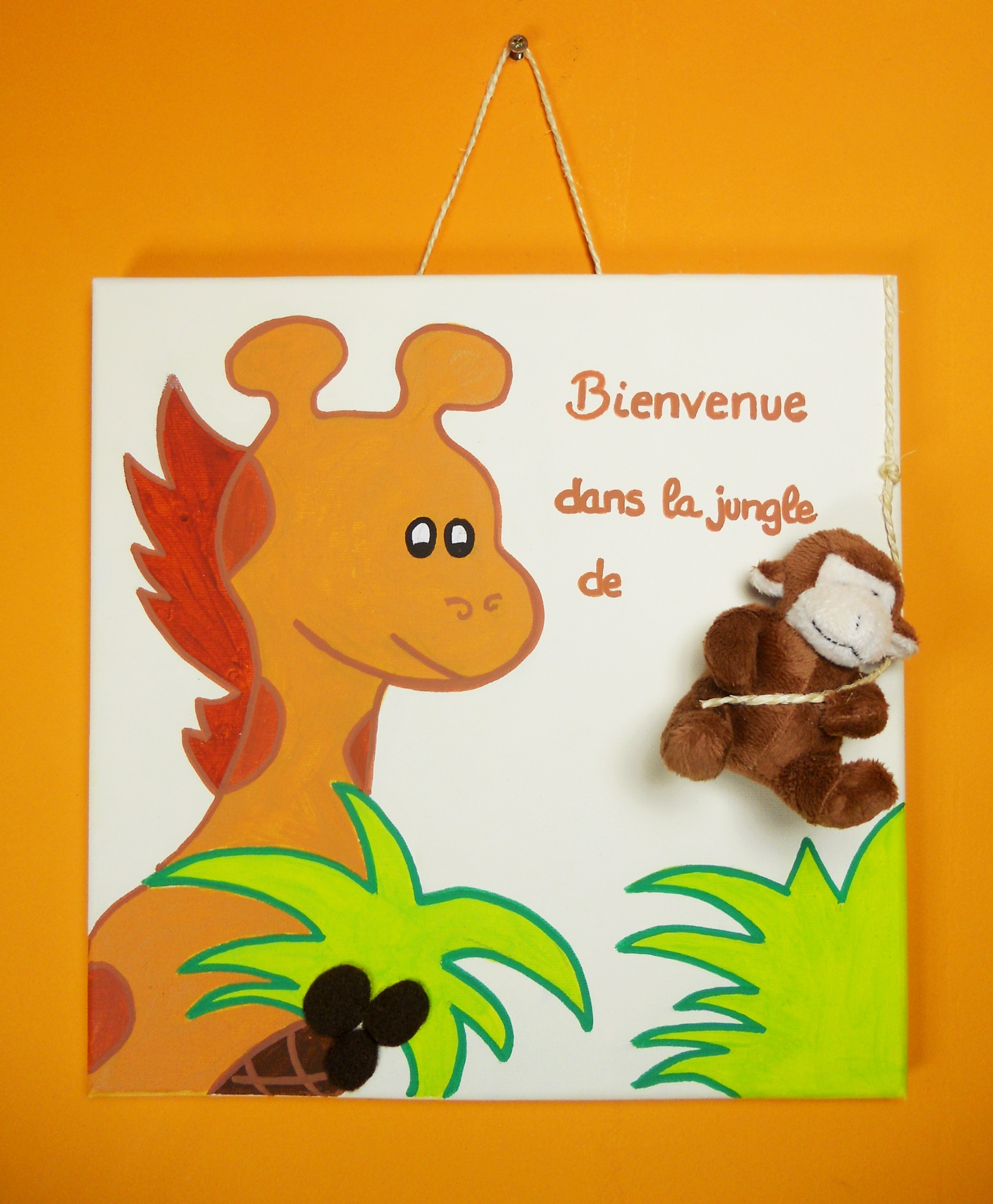 plaque-de-porte-enfant-bebe-girafe-et-singe-peluche-savane-jungle-vert-chocolat-orange beige