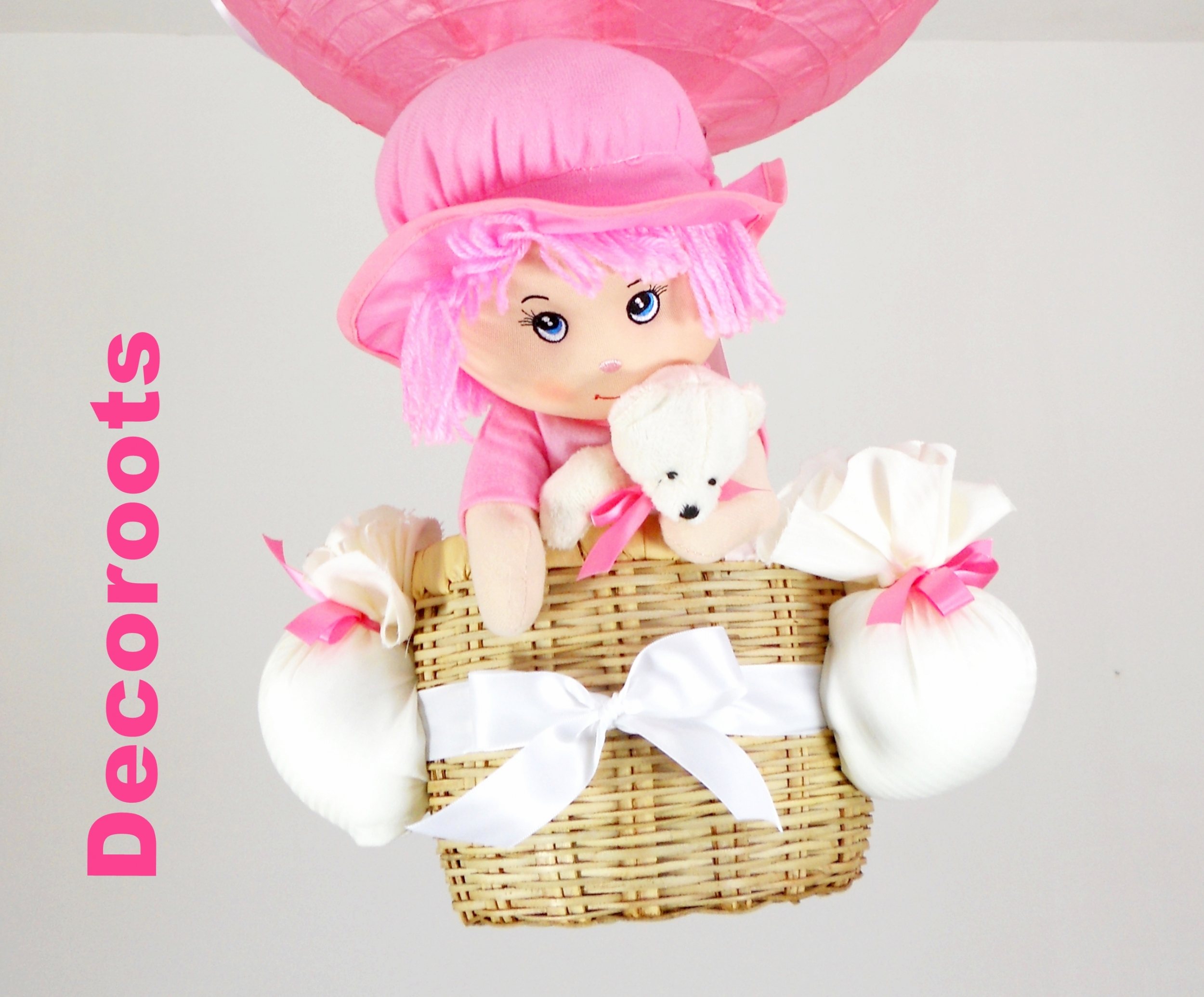 lampe montgolfière enfant bébé fille poupée ours peluche rose et blanc zoom