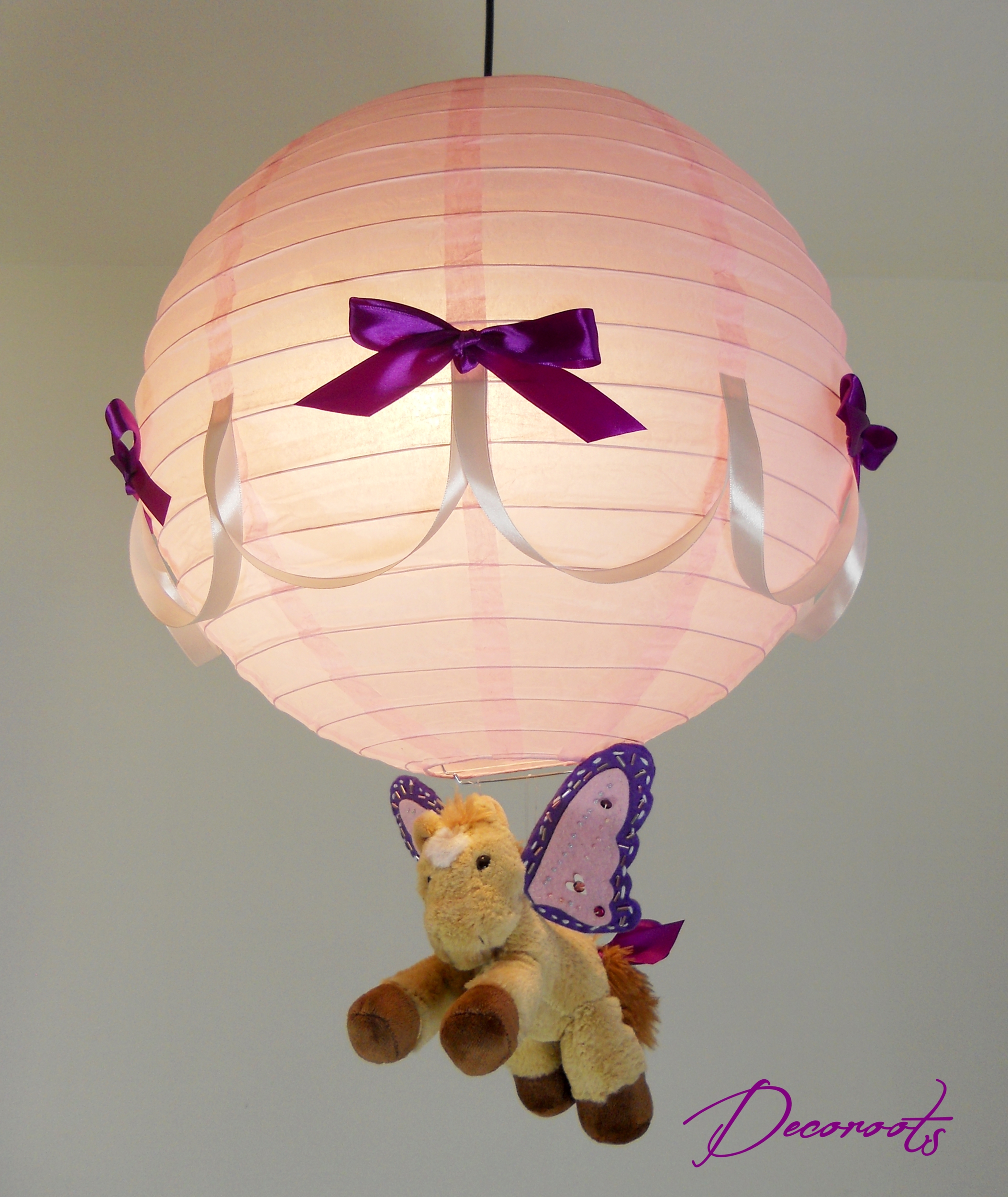 lampe montgolfière suspension enfant bébé luminaire rose violet abat-jour poney cheval licorne aile