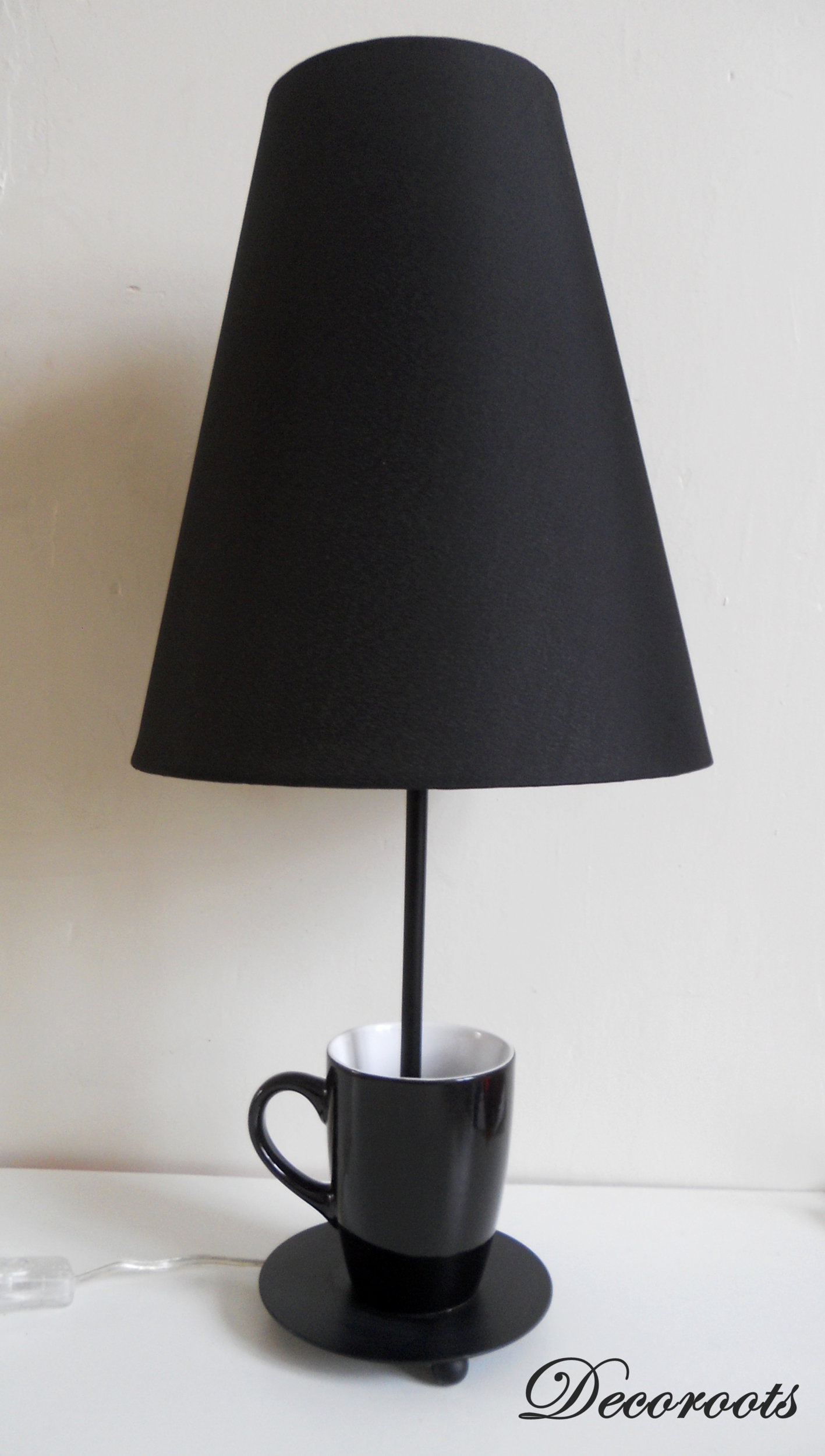 lampe de chevet design tasse noir