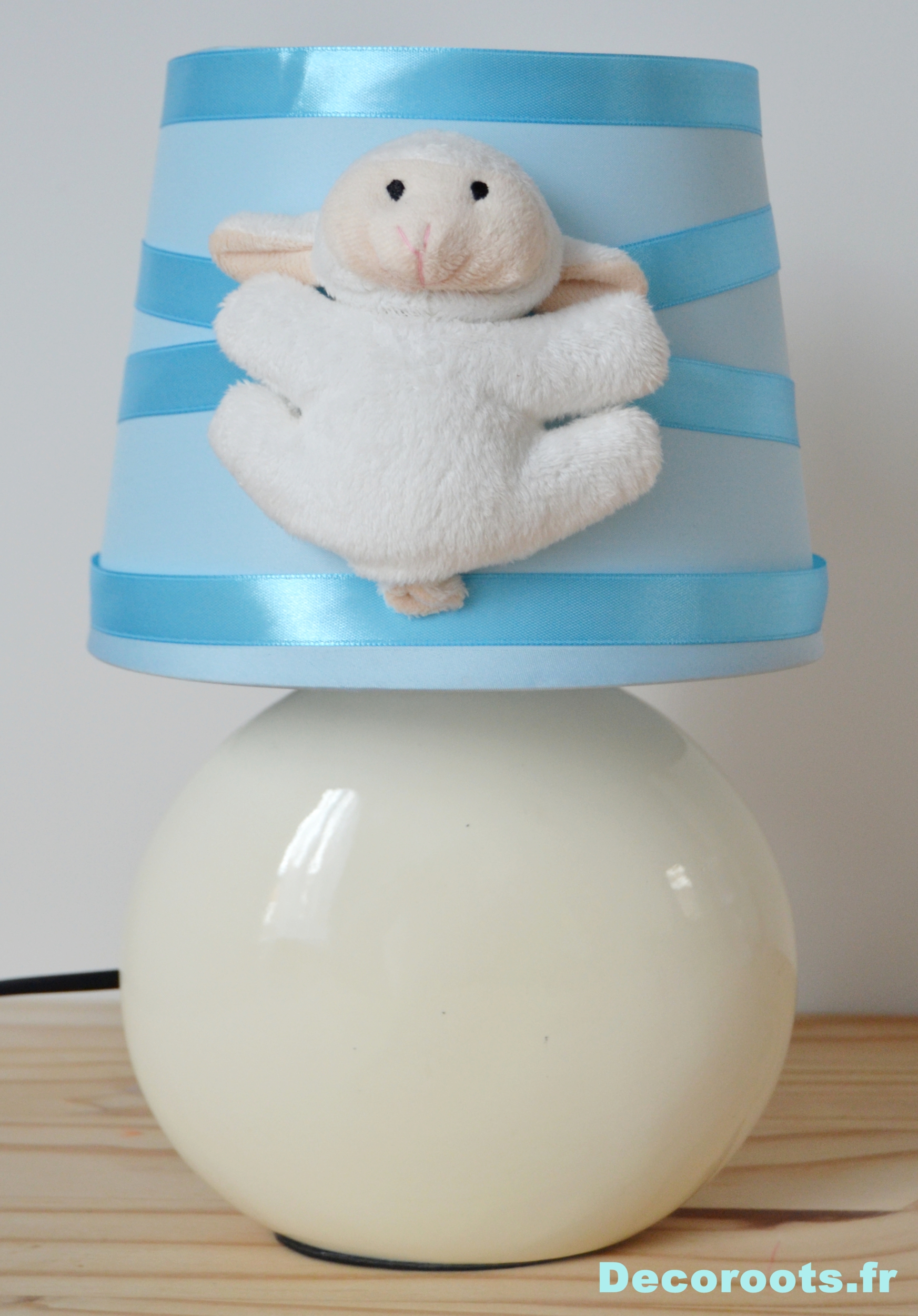 lampe chevet enfant bébé mouton bleu turquoise pastel blanc