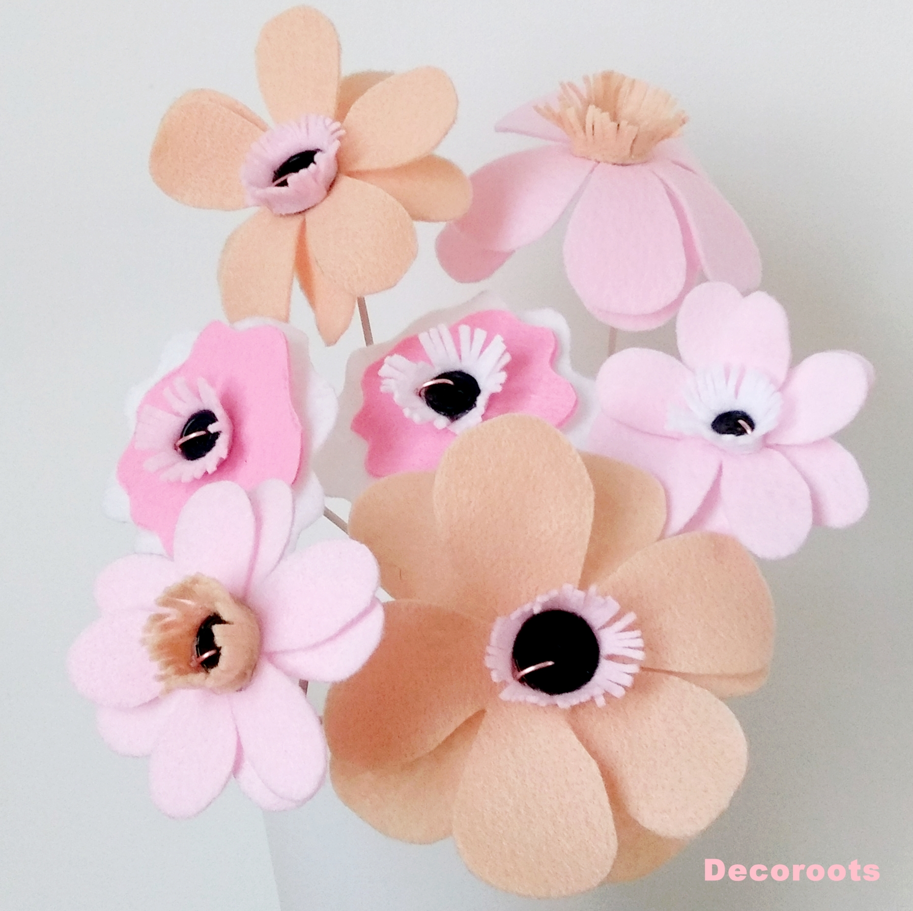lampe de chevet enfant bébé fille vase fleurs rose pastel beige blanc cadeau baptème décoration chambre