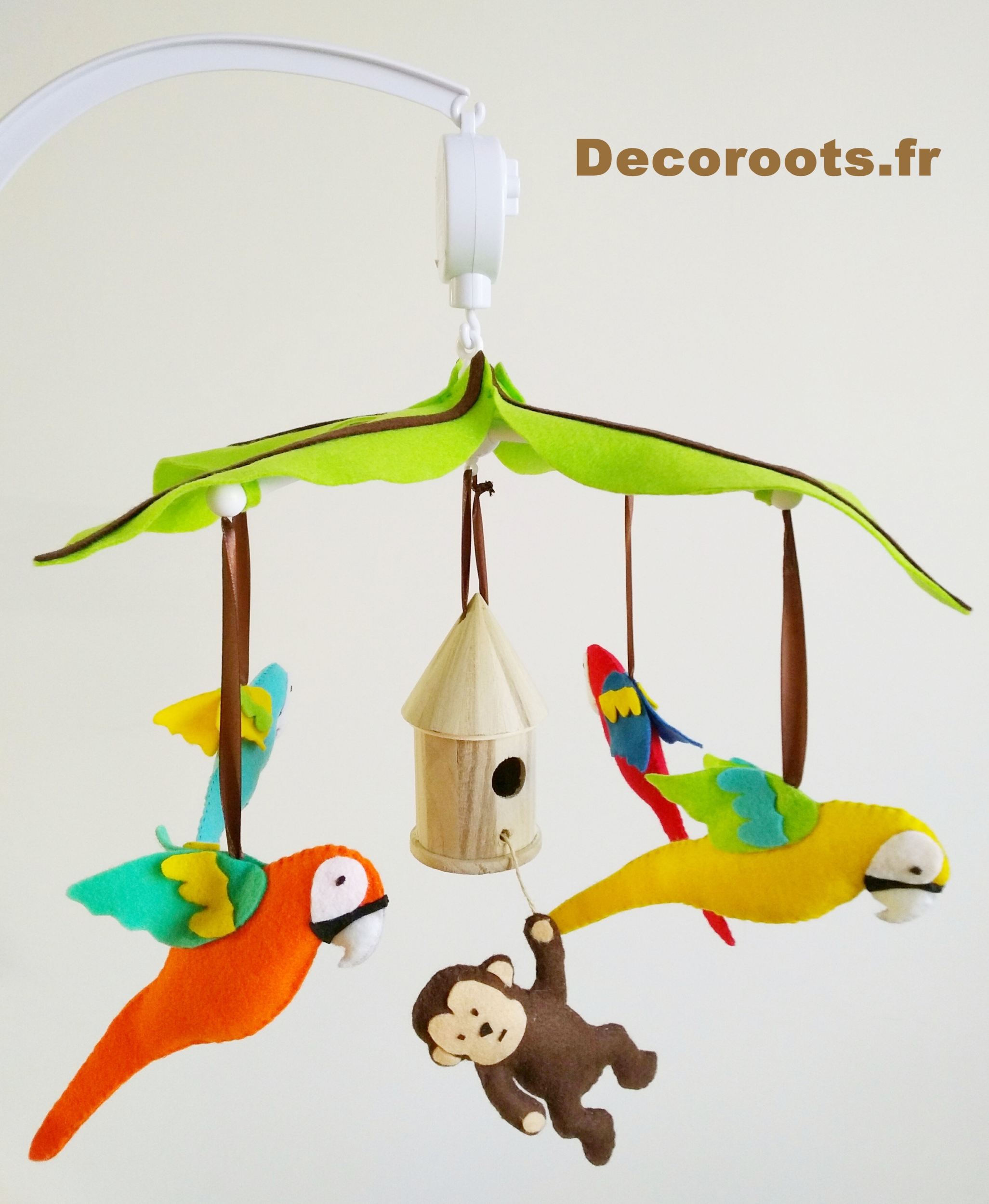mobile bébé musical jungle perroquet et singe vert anis chocolat - Enfant  bébé/Mobile bébé - decoroots