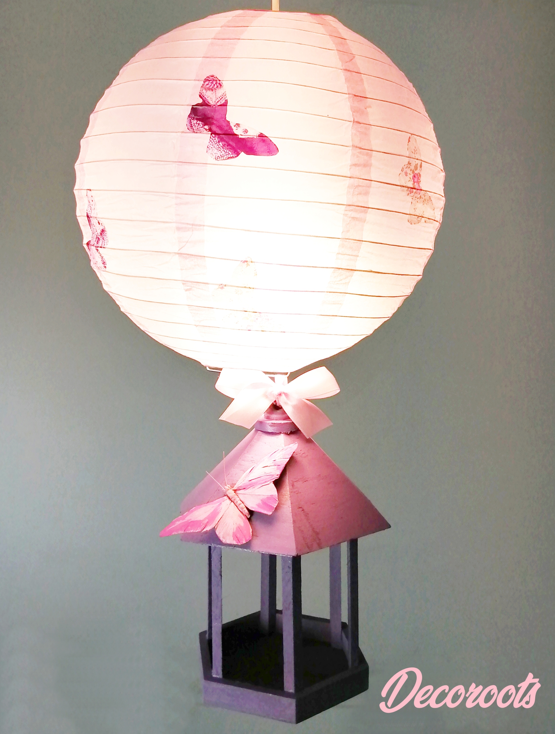 lampe enfant bébé fille rose parme violet papillon décoration lustre suspension