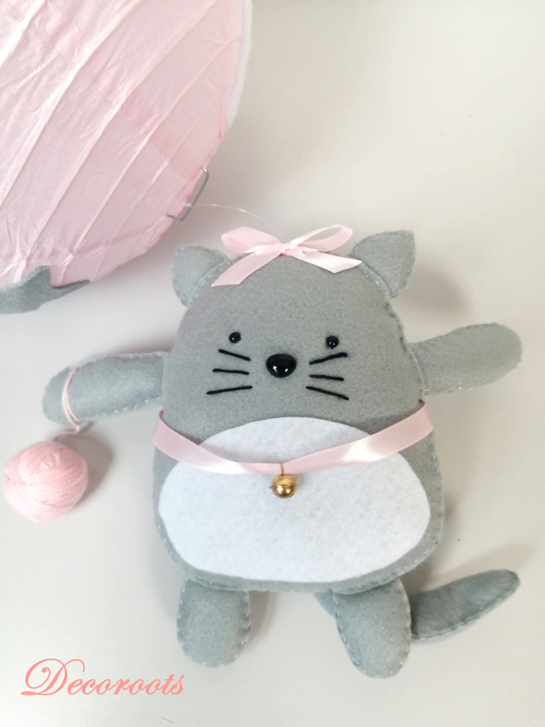 lampe enfant bébé chat fille rose pale blanc gris étoile naissance cadeau peluche zoom feutrine