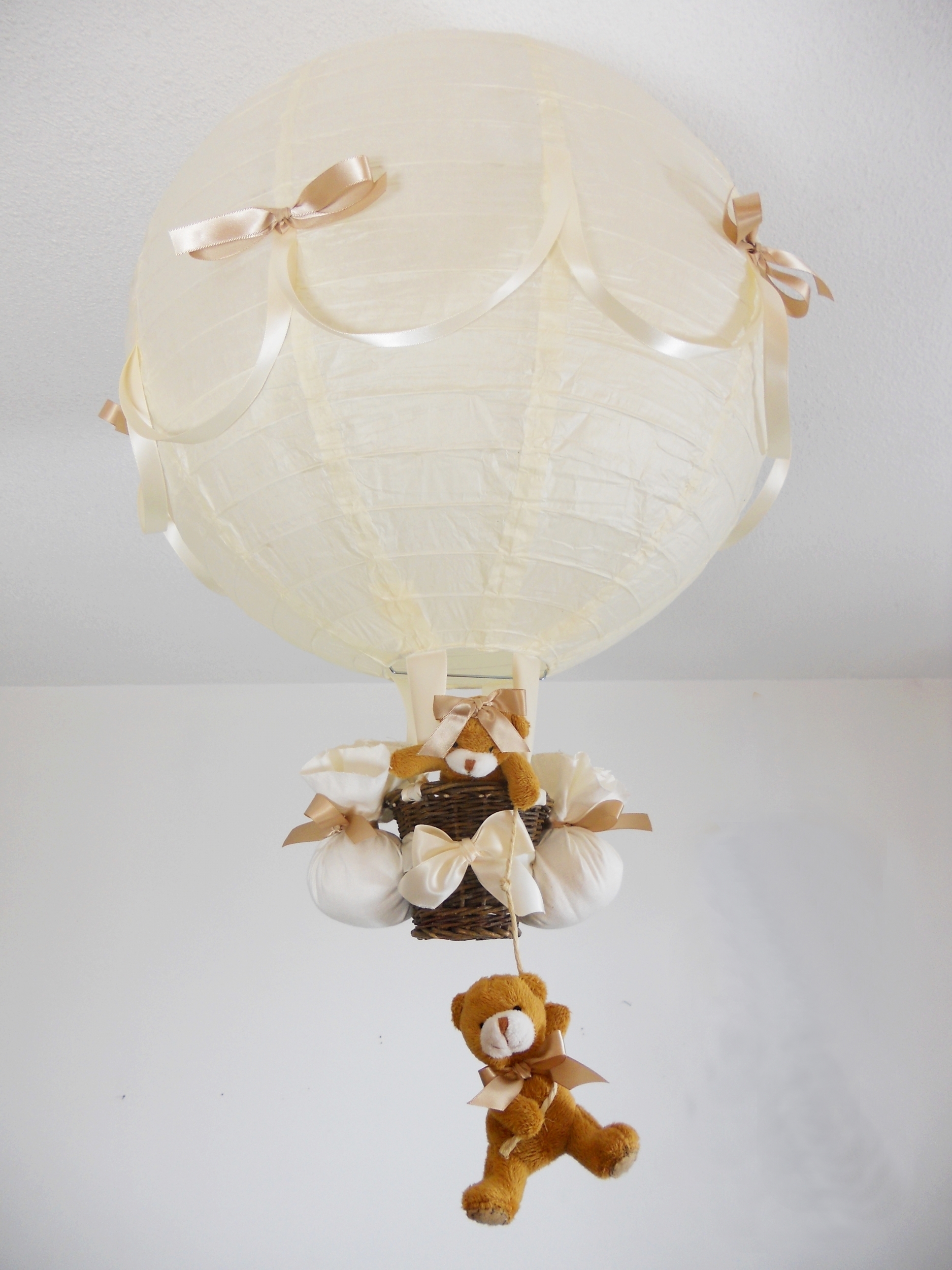 lampe-montgolfiere-ours-beige-noisette-mixte