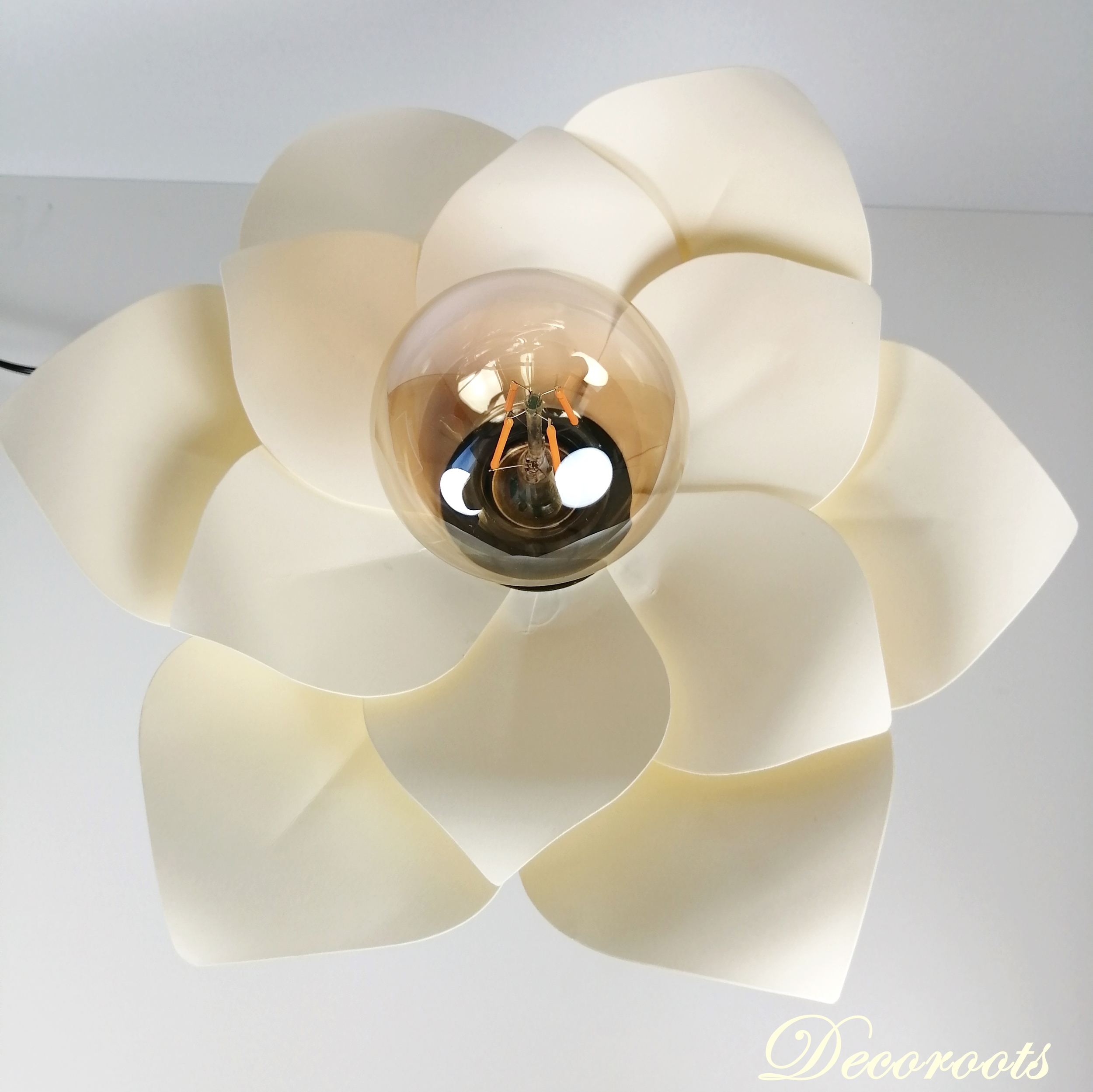 lampe chevet design fleur nenuphar origami beige ivoire papier enfant bébé japonaise 777 2