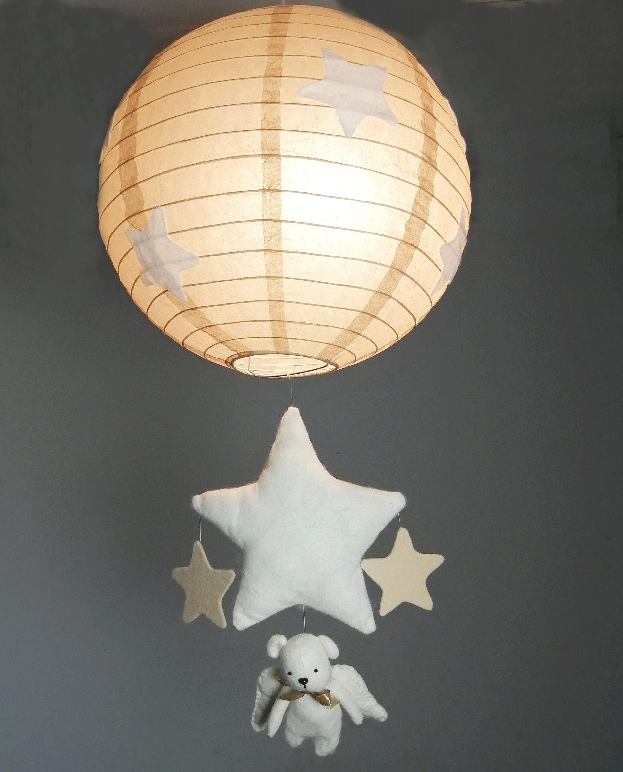 lustre-enfant-bebe-ours-ange-taupe-beige-garcon-fille-decoration-chambre-etoile-mixte