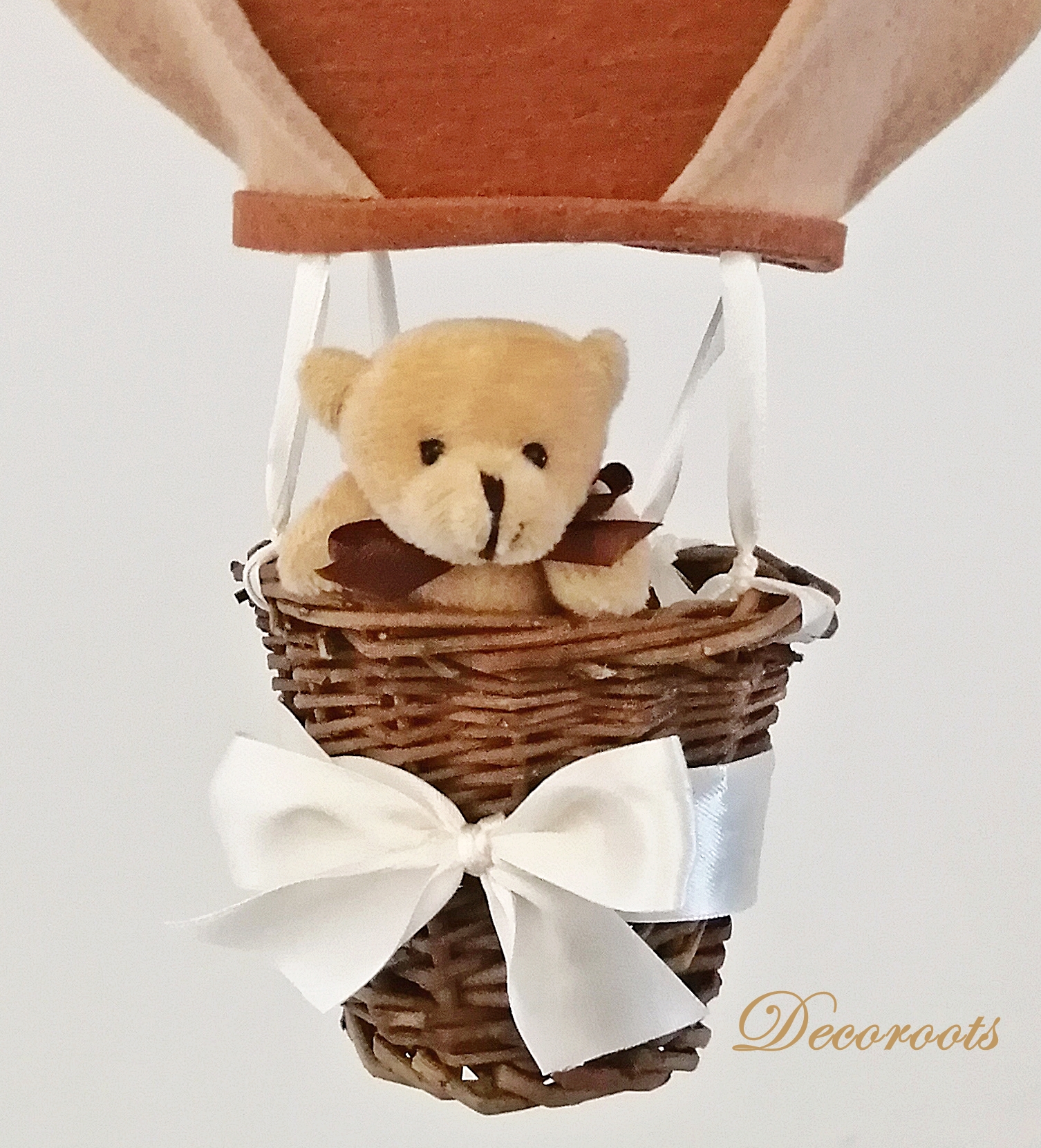 montgolfiere-decorative-enfant-bebe-suspension-mobile-marron-chocolat-beige-mixte-noisette-chambre