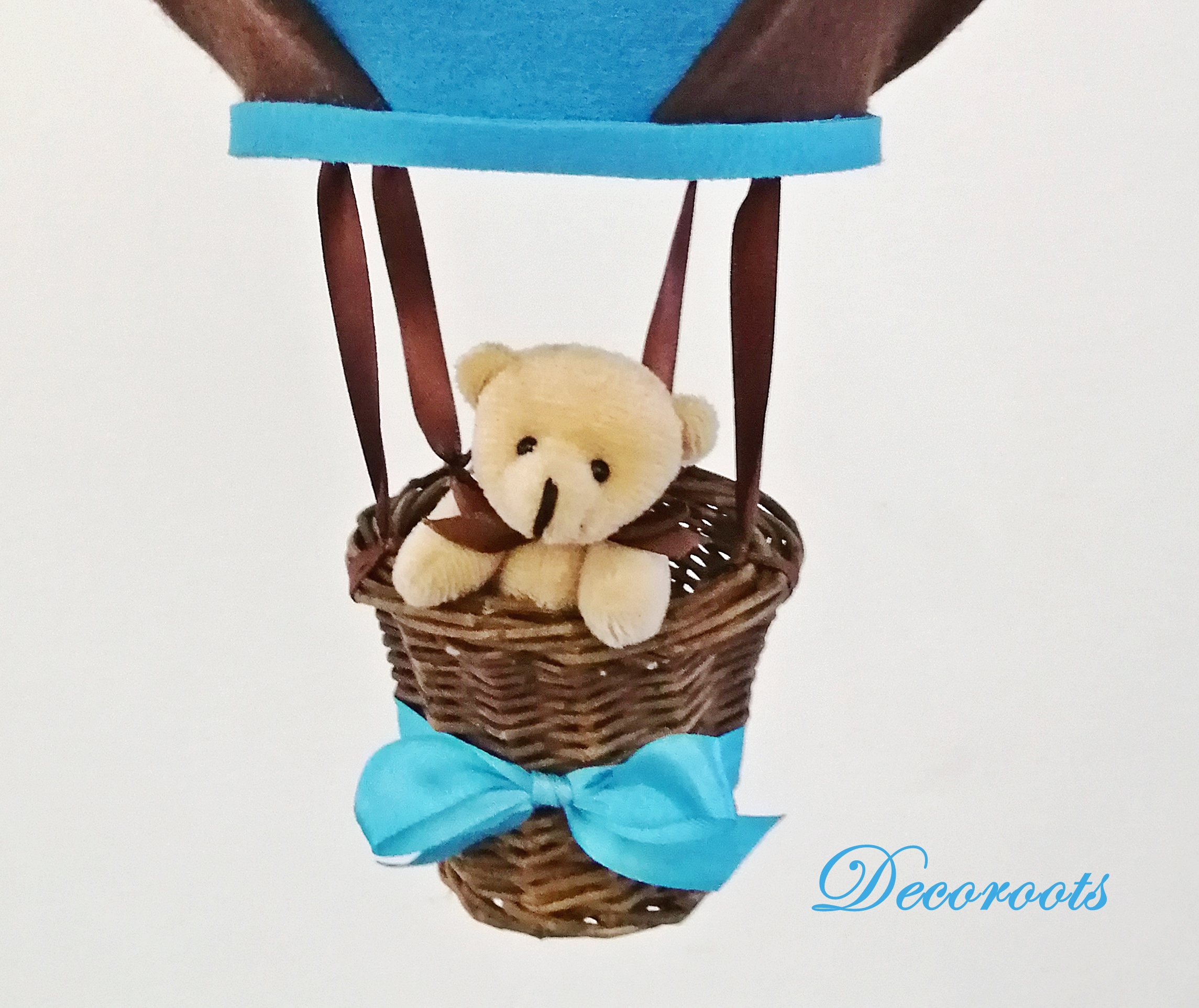 montgolfiere-decoration-enfant-bebe-suspension-mobile-marron-chocolat-turquoise-garcon