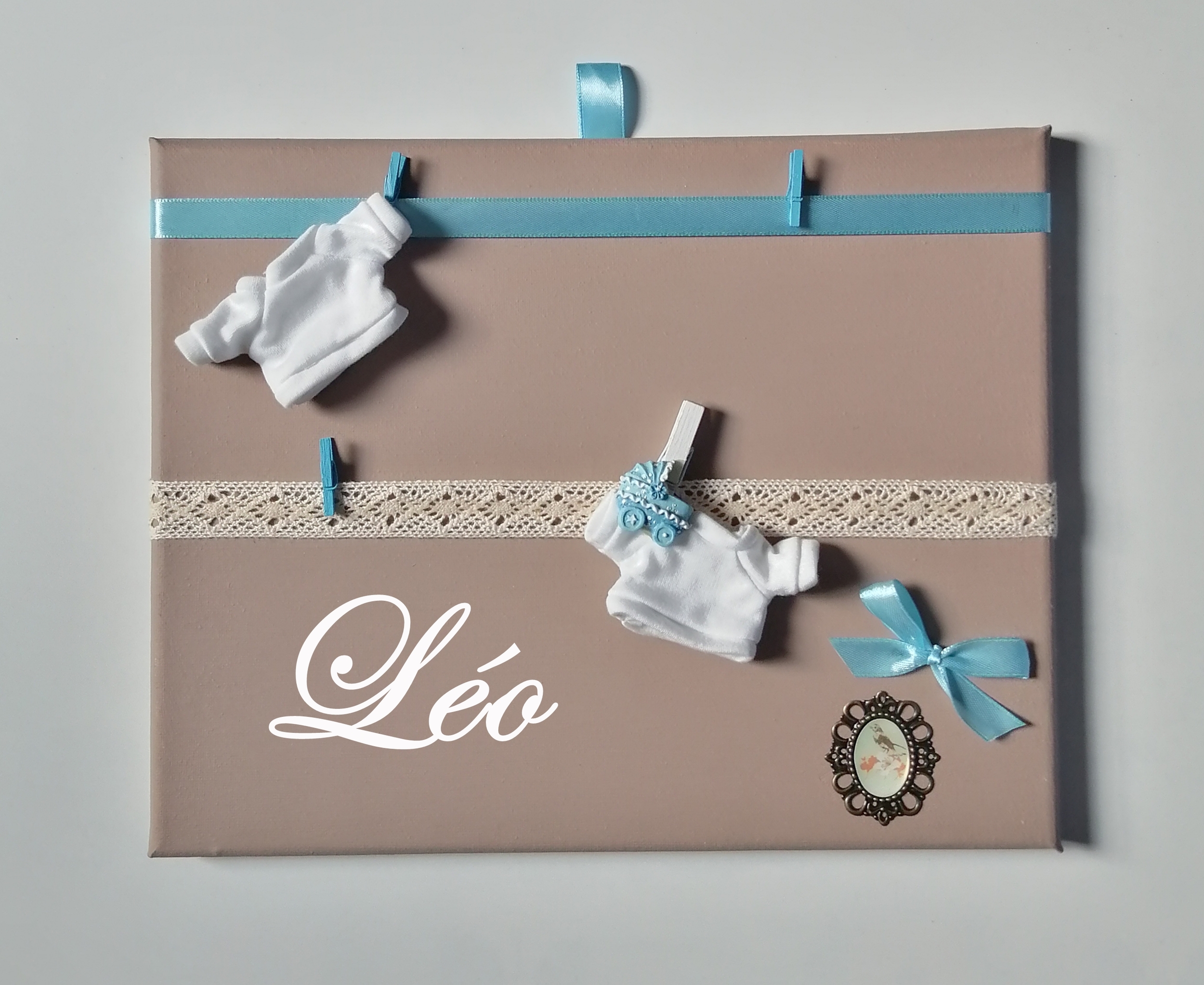 pele-mele-naissance-cadeau-garcon-taupe-bleu-pastel