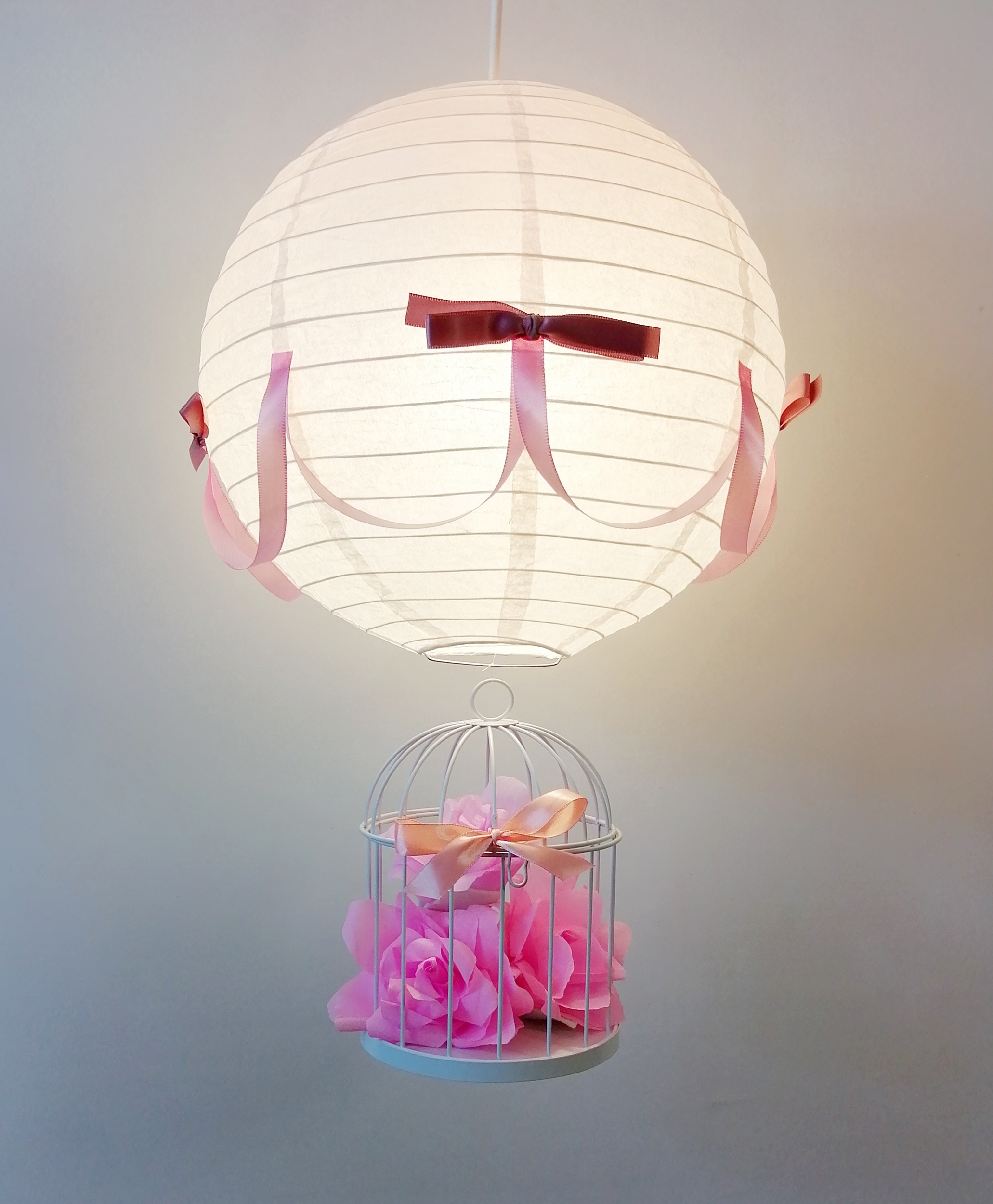 lustre-suspension-cage-rose-decoration-chambre-fille-mariage-nature-fleurs-pastel-romantique