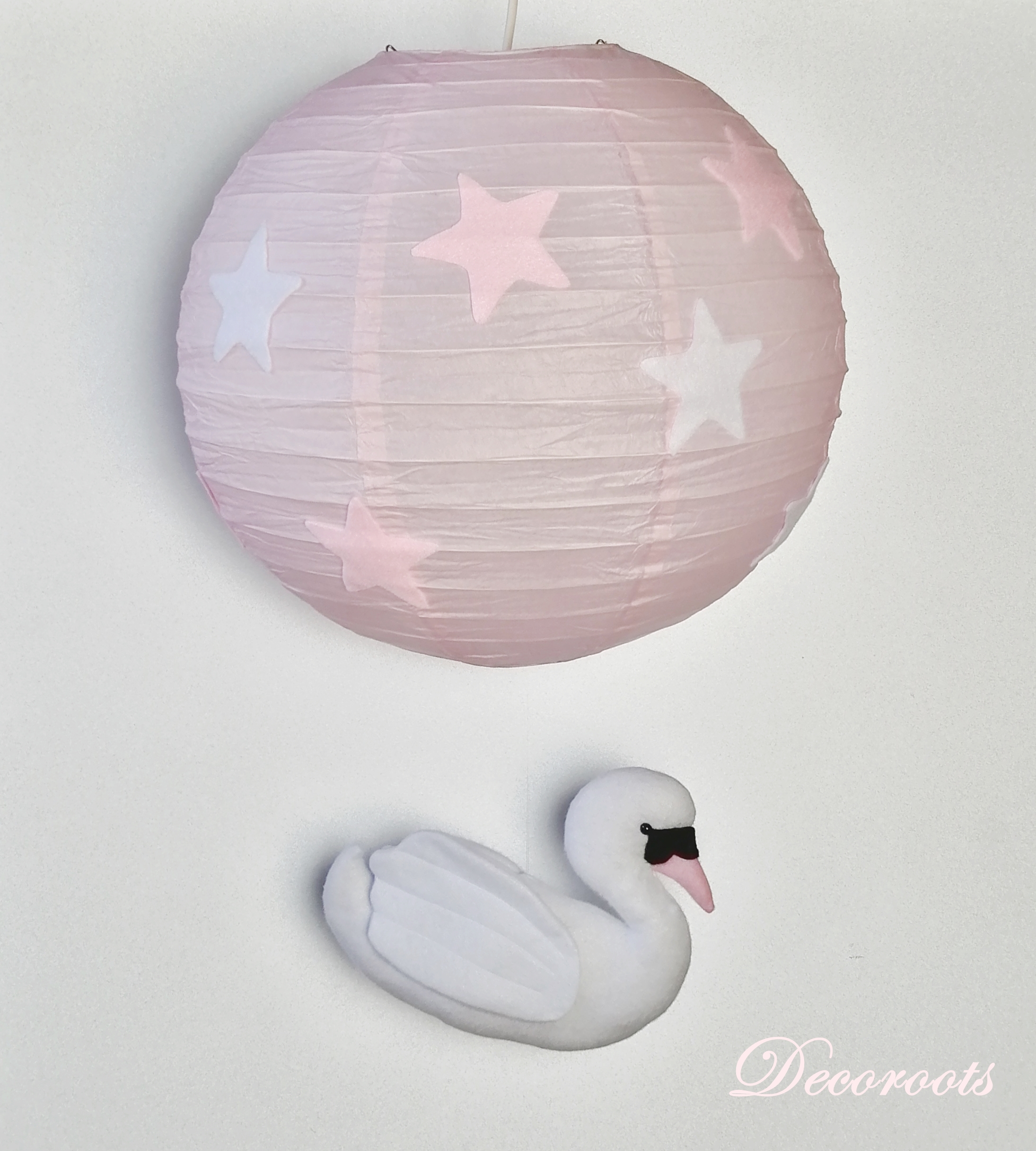 lustre-enfant-bebe-fille-cygne-rose-pastel-blanc-etoile-chambre-naissance-decoration