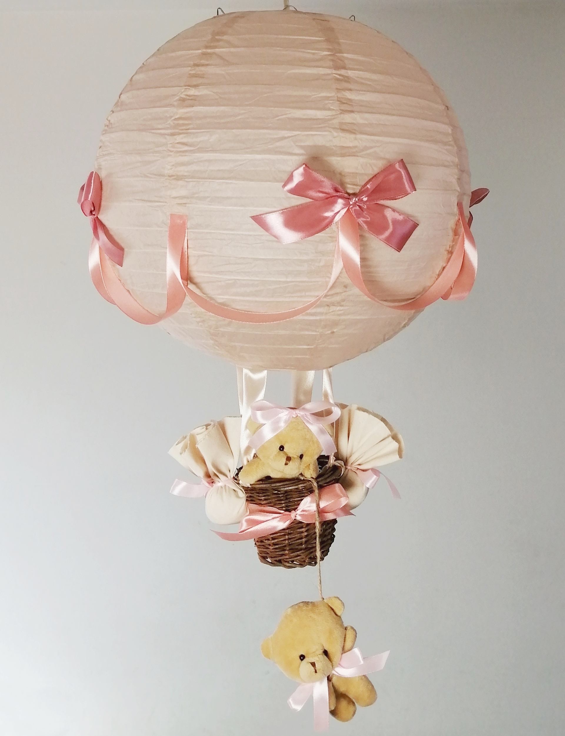 abat-jour-enfant-bebe-montgolfière-taupe-rose-pastel-deco-chambre-lustre-lampe-luminaire-naissance