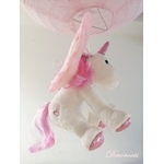 lampe-enfant-bebe-licorne-peluche-rose-pastel-decoration-chambre-lustre-suspension-abat-jour-decoration-arc-en-ciel-paillette