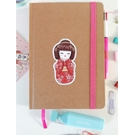 coffret-papeterie-cadeau-kawaii-japon-kokeshi-papeterie-carnet-personnalisable-kawaii-nuage-scotch-washi-manga-stylo-bic