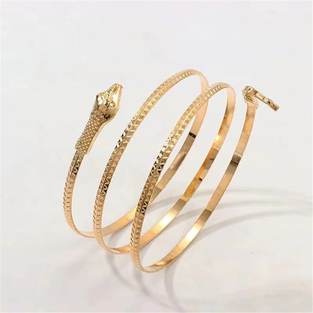 bracelet-en-forme-de-serpent-pour-femme_main-4