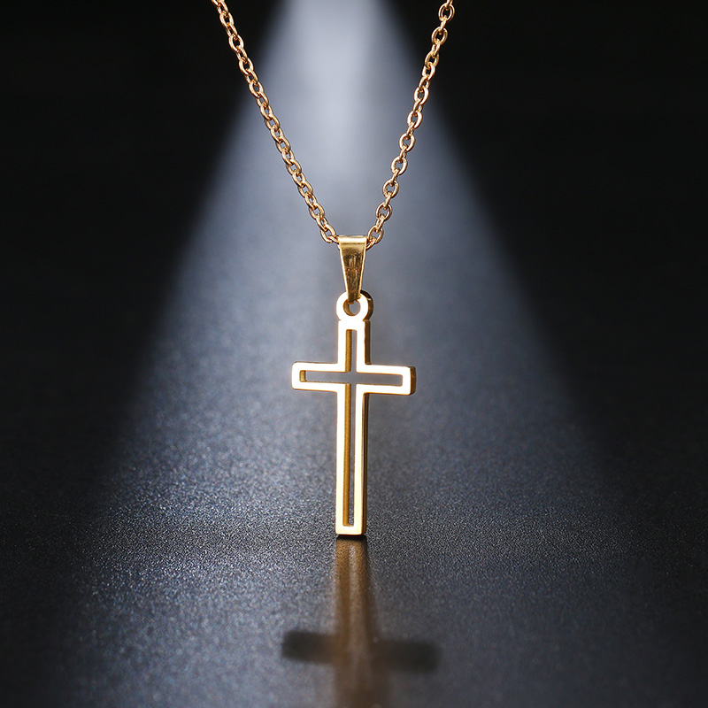 Collier femme pendentif croix religieux
