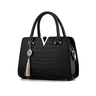 black_sacs-a-main-de-luxe-a-pompon-pour-femmes_variants-0
