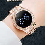 Montres-aimant-num-rique-de-luxe-pour-femmes-robe-en-acier-inoxydable-or-Rose-LED-montre