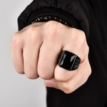 Jiayiqi-hommes-Hiphop-anneau-316L-acier-inoxydable-noir-rouge-pierre-anneau-Rock-mode-homme-bijoux