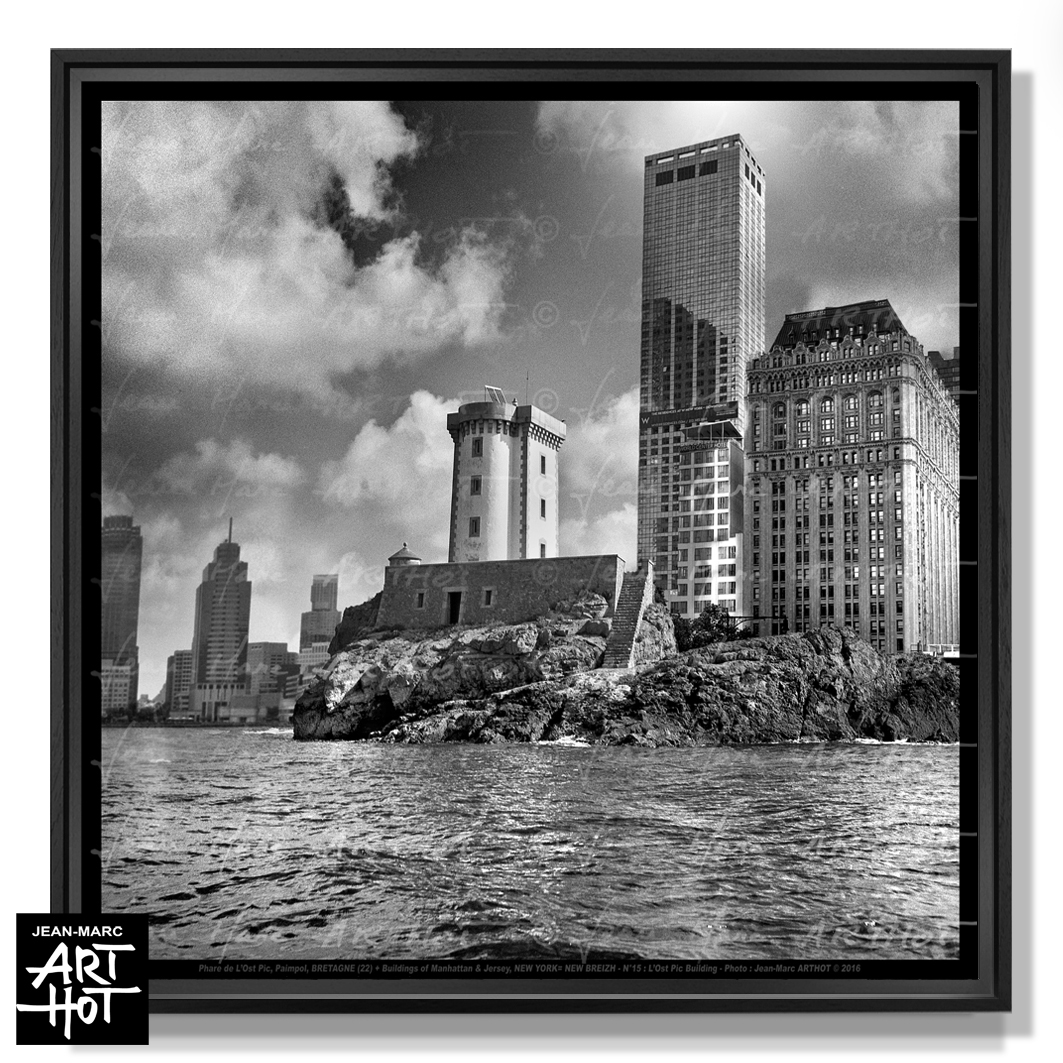 arthot-photo-art-b&amp;w-new-york-bretagne-newbreizh-015-cotes-d'-armor-22-paimpol-phare-lost-pic-buildings