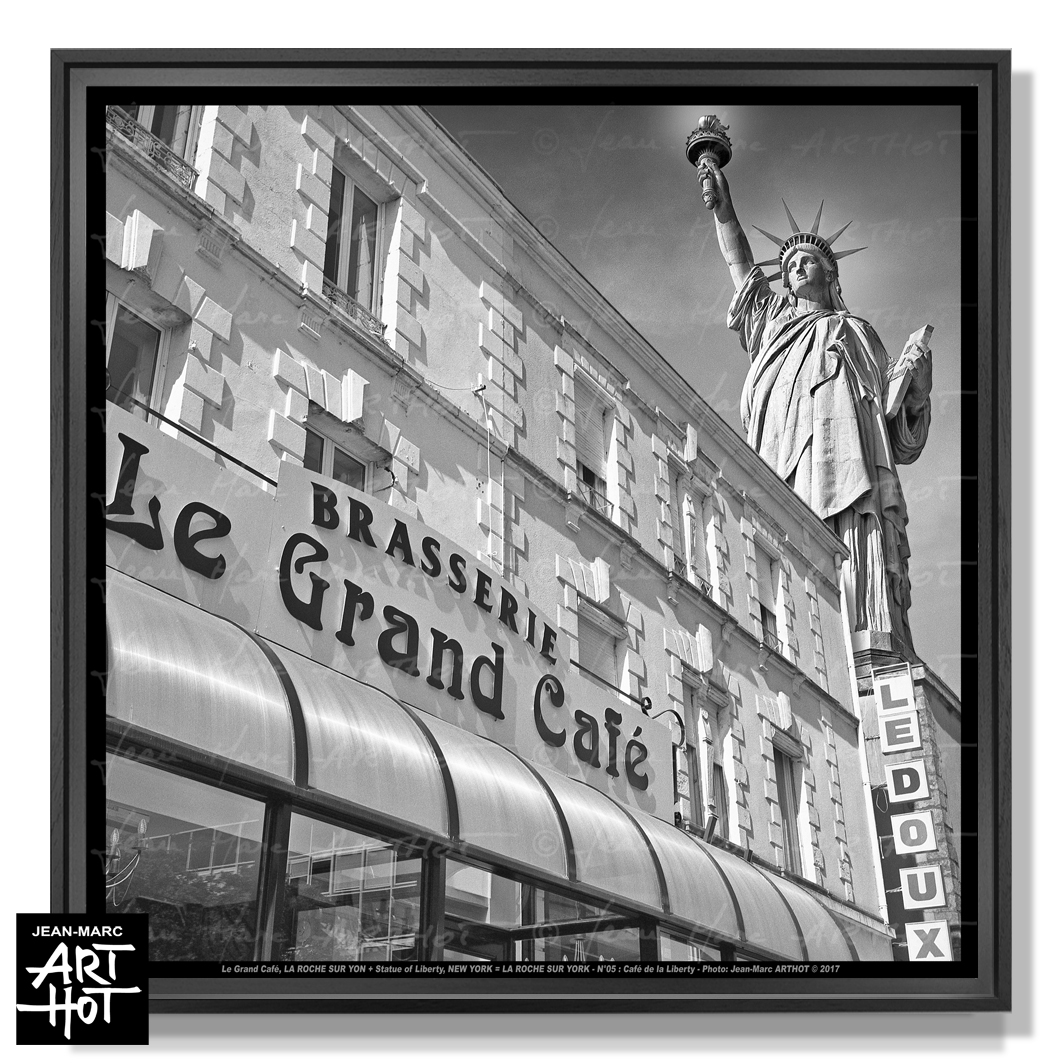 arthot-photo-art-b&w-new-york-vendee-la-roche-sur-yon-005-grand-café-statue-liberty-