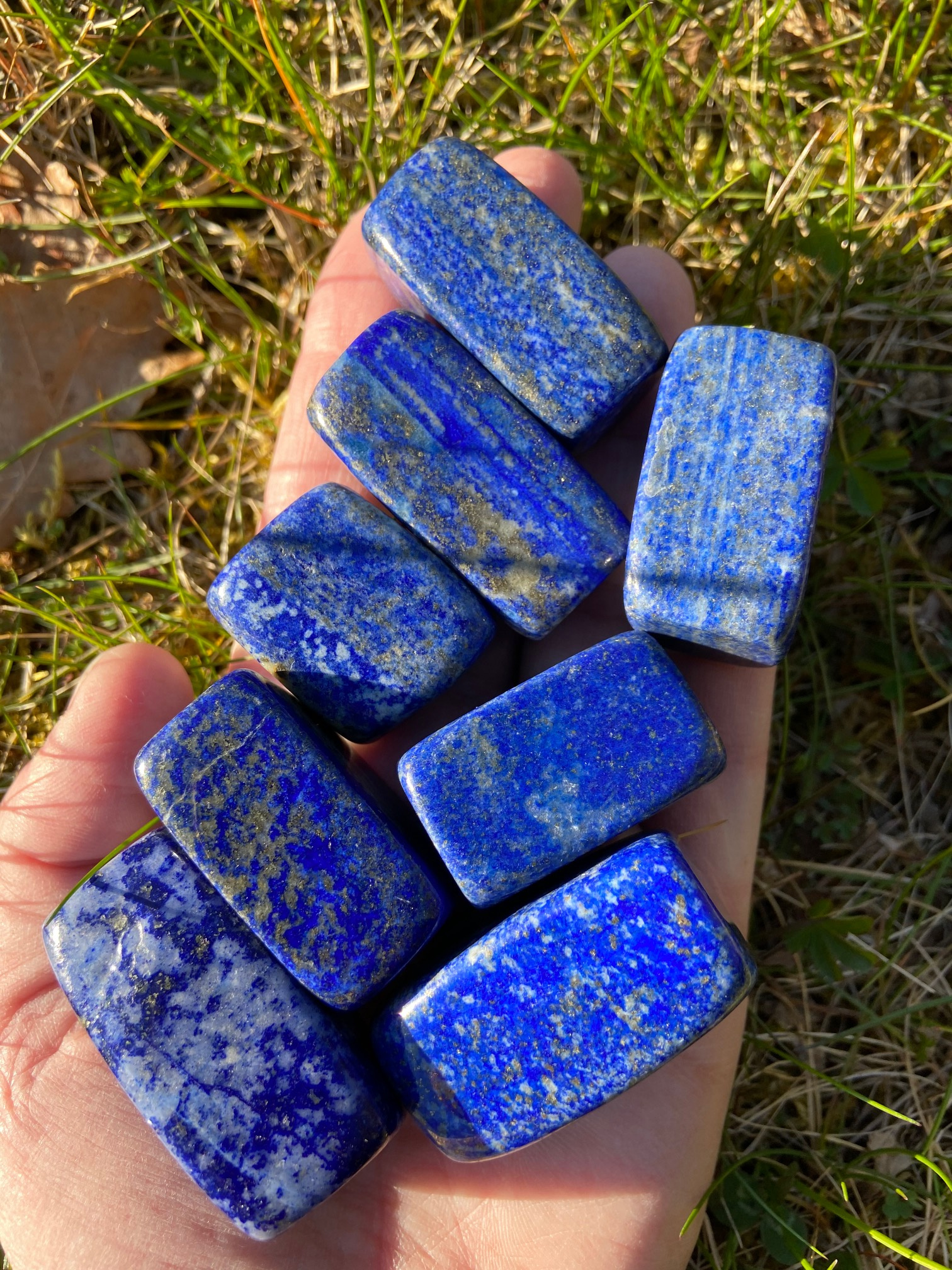 galet lapis lazuli
