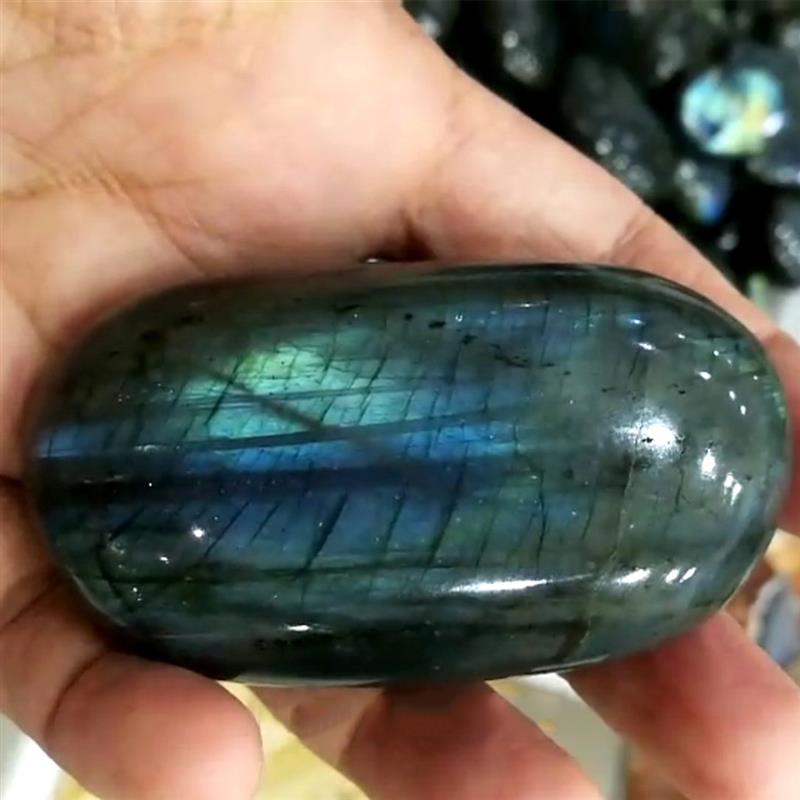 labradorite-galet-pierre-naturelle